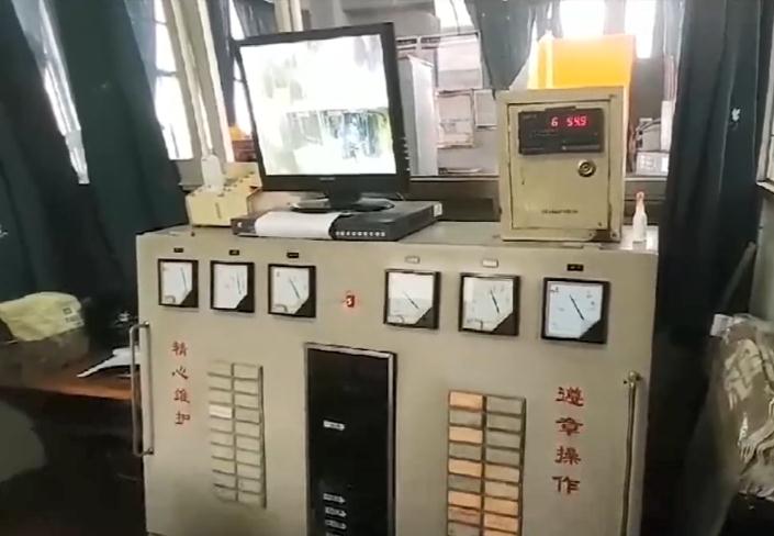 重型卷?yè)P(yáng)機(jī)操控平臺(tái)